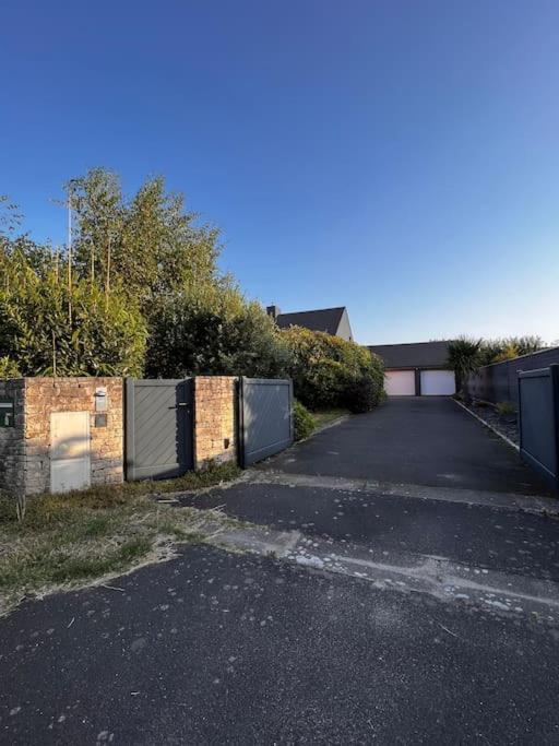 La Maison Rose - Avec Grand Jardin Clos A 300M De La Mer Hauteville-sur-Mer Exterior photo